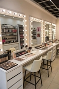 fully equipped ladies salon - 3