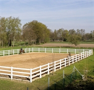 horse stable farm for - 3