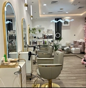 luxury beauty salon for - 1