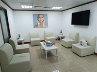 established cosmetic center al - 1
