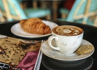 profitable well-known franchise café - 1