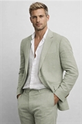 fast-growing fashion e-commerce brand - 2