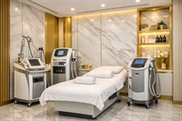 luxury medical center for - 3