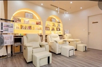 exceptional deal-luxury ladies salon - 1