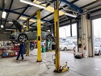 established car garage dubai - 1