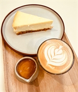 café high-footfall mall dubai - 1