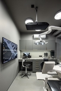 established dental clinic sharjah - 1