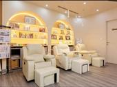 exceptional deal-luxury ladies salon
